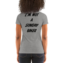 Charger l&#39;image dans la galerie, T-shirt femme manches courtes / Ladies&#39; short sleeve t-shirt LOGO I&#39;M NOT A SUNDAY BIKER
